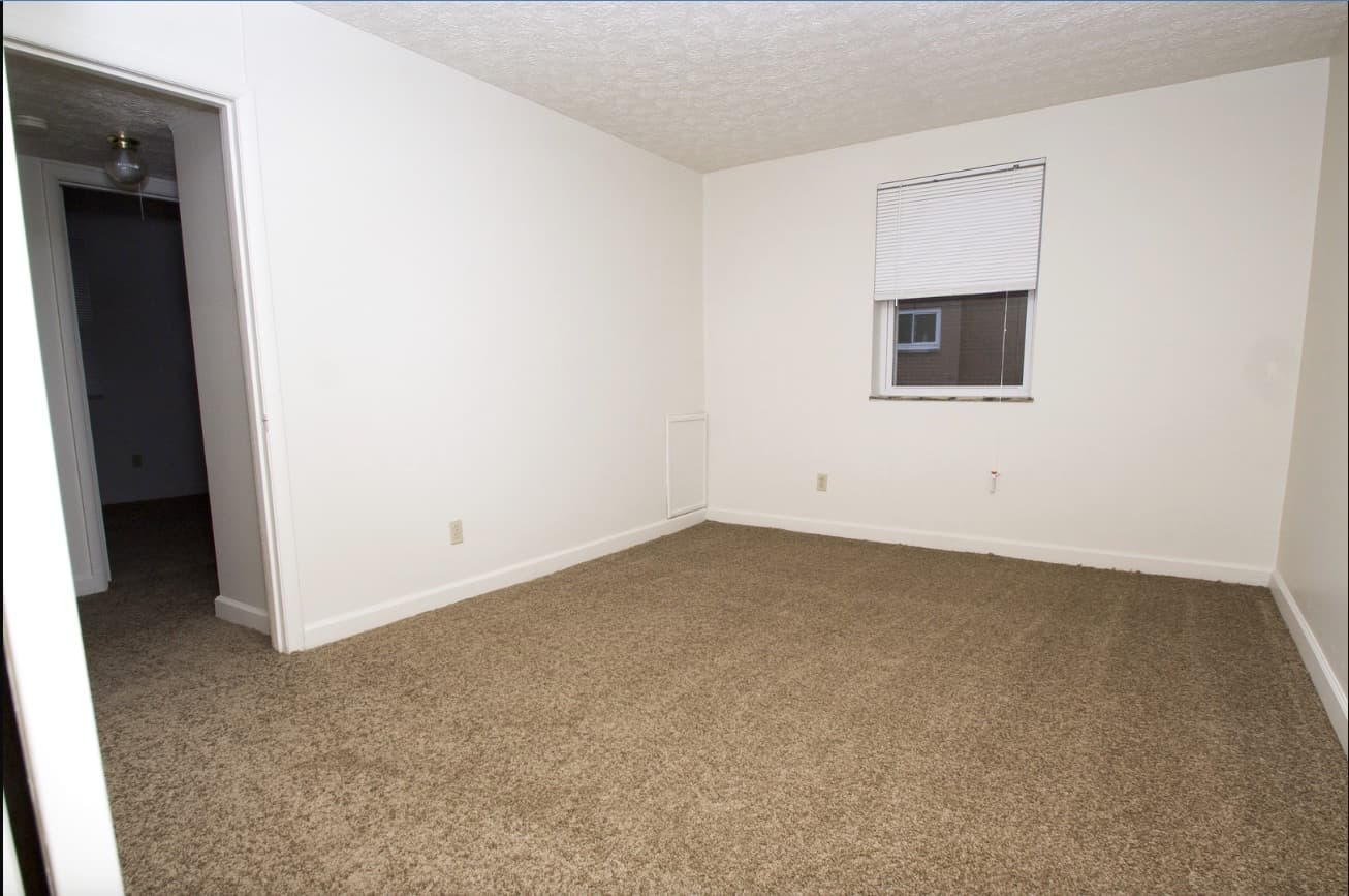 Second bedroom
