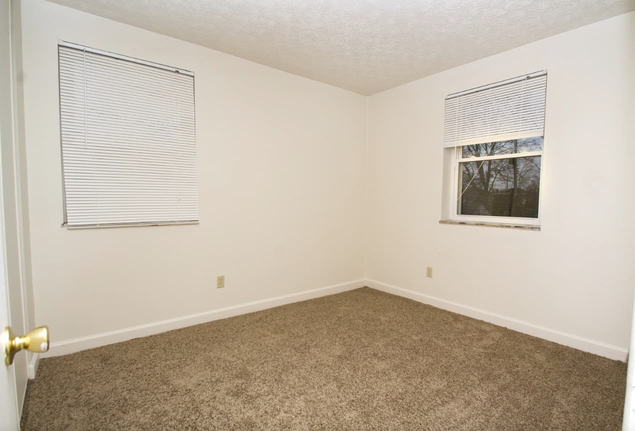Bedroom at Long View Apartments